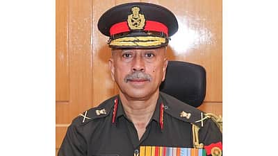 நாட்டின் முப்படைத் தலைமைத் தளபதியாக என்.எஸ். ராஜா சுப்ரமணி நியமனம்!