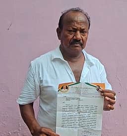 தவெக கூட்டணிக்கு எதிா்ப்பு: தூத்துக்குடி காங்கிரஸ் நிா்வாகி ராஜிநாமா