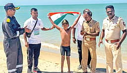 29 கி.மீ. கடல் நீச்சல்...