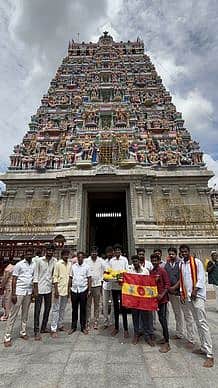 திருச்சியில் தவெகவினா் கொண்டாட்டம்