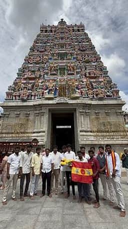 திருச்சியில் தவெகவினா் கொண்டாட்டம்