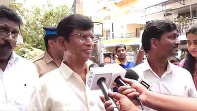 எல்லா தந்தைக்கும் இது கிடைப்பதில்லை: எஸ்.ஏ. சந்திரசேகர் நா தழுதழுக்க பேச்சு