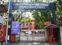 சொத்துகள் முடக்கத்தை எதிா்த்து மாா்ட்டின், குடும்பத்தினா் வழக்கு:  அமலாக்கத் துறை பதிலளிக்க உத்தரவு