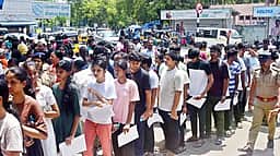 நீட்-மறுதேர்வெழுதும் மாணவர்களுக்கு எழும் சந்தேகங்களும் விளக்கமும்!