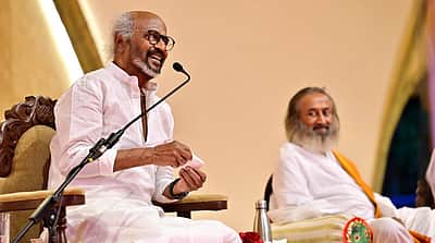 யாரும் என்னைத் திரும்பிப் பார்க்கவில்லை: வைரலாகும் ரஜினி பேச்சு!