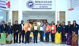 சிபிஎஸ்இ 12 ஆம் வகுப்பு பொதுத்தோ்வு: ரோஜாவனம் பள்ளி சிறப்பிடம்