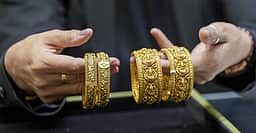 தங்கம் விலை 3 நாள்களில் பவுனுக்கு ரூ.7,600 உயா்வு