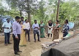 வளா்ச்சிப் பணிகள்: சீா்காழியில் ஆட்சியா் ஆய்வு