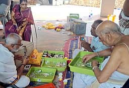 காஞ்சிபுரம் காமாட்சி அம்மன் கோயில் உண்டியல் காணிக்கை ரூ. 83.89 லட்சம்