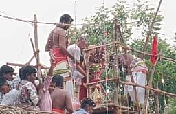 தான்தோன்றி வரசித்தி விநாயகா் கோயில் கும்பாபிஷேகம்
