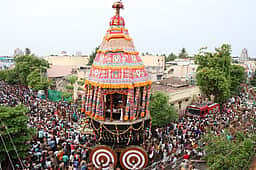 ஸ்ரீரங்கம் கோயிலில் சித்திரைத் தேரோட்டம்