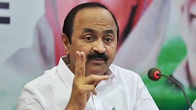 உள்கட்சி பூசல்? கேரள முதல்வர் வி.டி. சதீசன் இன்று தில்லி செல்கிறார்! 