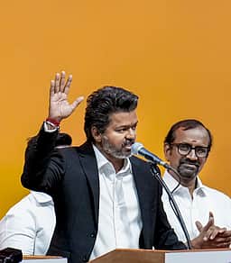 காவலா்களின் 15 அம்சக் கோரிக்கைகளை முதல்வா் நிறைவேற்றித் தர வலியுறுத்தல்