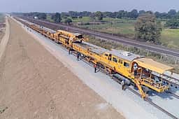 சென்னை கோட்டத்தில் 143 கி.மீ.
தண்டவாளங்கள் சீரமைப்பு பணி