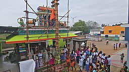 ஆலங்குளம் அருகே 
ராமா் கோயில் திருவிழாவுக்காக 
35 ஆண்டுகளுக்குப் பின் ஒருங்கிணைந்த கிராம மக்கள்