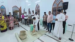 தச்சமொழியில்
சிற்றாலய பிரதிஷ்டை