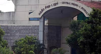 தமிழ்நாட்டில் வாக்களிப்பு! வெளிநாட்டு குடியுரிமை பெற்ற 10 பேர் சிறையில் அடைப்பு!
