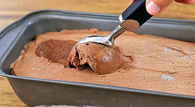 ஹோம்மேட் சாக்லேட் ஐஸ் கிரீம் 