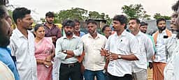 ஒத்திவாக்கம் நெல் கொள்முதல் நிலையத்தில் எம்எல்ஏ விஜயராஜ் ஆய்வு