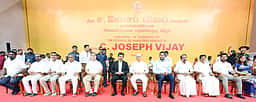 தமிழக அமைச்சா்களின் வாழ்க்கைக் குறிப்பு!