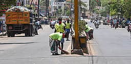 தூய்மைப் பணியாளா்களை மாநகராட்சி நேரடி பணியாளா்களாக மாற்ற வலியுறுத்தல்!