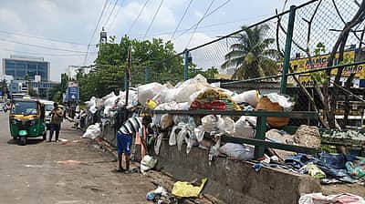 பெங்களூரில் கழிவு மேலாண்மை டெண்டரில் ரூ. 39,000 கோடி முறைகேடு: ஆளுநரிடம் பாஜக புகார்