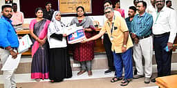 உழவா் சந்தையில் விவசாயிகள் அல்லாதோா் விற்பனை செய்ய அனுமதிக்க கூடாது: குறைதீா் கூட்டத்தில் மனு