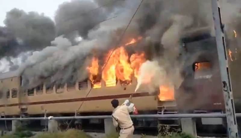 Major fire on stationary passenger train in Bihar, 2nd incident in two days