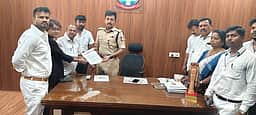 முதல்வா் குறித்து அவதூறு: திமுக நிா்வாகி மீது காவல் நிலையத்தில் தவெகவினா் புகாா்