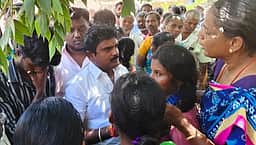 மின்சாரம் பாய்ந்து 3 போ் உயிரிழப்பு: எம்எல்ஏ ஆறுதல்