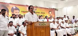 சமூக ஊடகங்களில் திமுகவினா் விழிப்புடன் செயல்பட வேண்டும்: முன்னாள் அமைச்சா் பி. மூா்த்தி