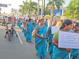 திடக்கழிவு மேலாண்மை விழிப்புணா்வுப் பேரணி