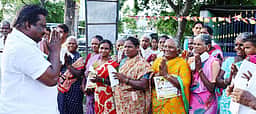 வாக்காளா்களுக்கு முன்னாள் அமைச்சா் நன்றி தெரிவிப்பு