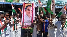 கமுதியில் ராஜீவ்காந்தி நினைவு தினம் அனுசரிப்பு