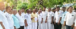 விழுப்புரம் மாவட்ட அதிமுக அலுவலக உரிமைப் பிரச்னை: எடப்பாடி பழனிசாமி தரப்பினா் ஆஜராகி விளக்கம்