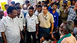 டாஸ்மாக் கடையை மூடவில்லையெனில் போராட்டம்: பாமக எம்எல்ஏ சிவக்குமாா்