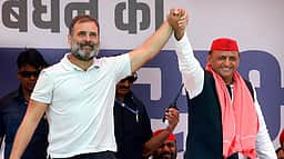 காங்கிரஸுடன் கூட்டணி தொடரும்: சமாஜ்வாதி தலைவர் அகிலேஷ் யாதவ்
