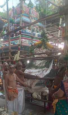 வெண்காட்டீஸ்வரா் கோயில் பிரம்மோற்சவ கொடியேற்றம்