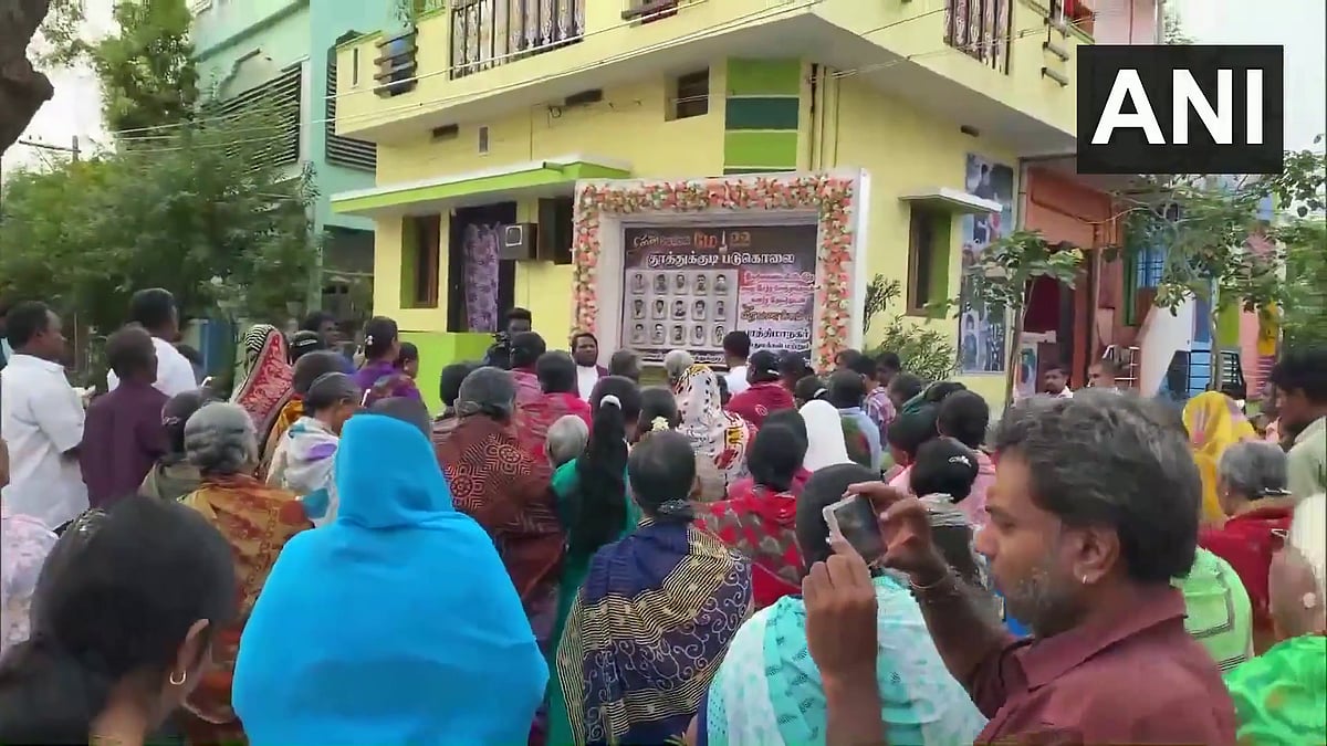 தூத்துக்குடி துப்பாக்கிச் சூட்டில் உயிரிழந்தோருக்கு நினைவஞ்சலி!