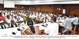 கோடை சாகுபடிக்கு உரங்கள் போதிய அளவில் கையிருப்பு:
கரூா் ஆட்சியா் தகவல்!