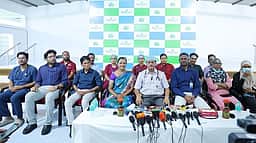 சிறுவனுக்கு சிறுநீரக மாற்று அறுவை சிகிச்சை: ஈஸ்ட் கோஸ்ட் மருத்துவமனை சாதனை