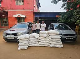 குட்கா கடத்தி வந்த 3 போ் கைது