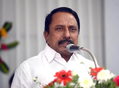 அமைச்சர் செங்கோட்டையன் மருத்துவமனையில் அனுமதி!  