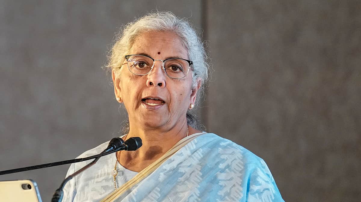 வரி அமைப்பில் மாற்றம்? பங்குச் சந்தை முதலீட்டாளர்களிடம் அரசு கருத்துகேட்பு: நிர்மலா சீதாராமன் 