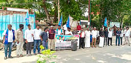 பழனி கல்லூரி கட்டண விவகாரம்:
தமிழ்ப் புலிகள் கட்சியினா் ஆா்ப்பாட்டம்
