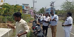 மழைநீா் வடிகால்வாய் அமைக்க நிலம் அளவீடு!