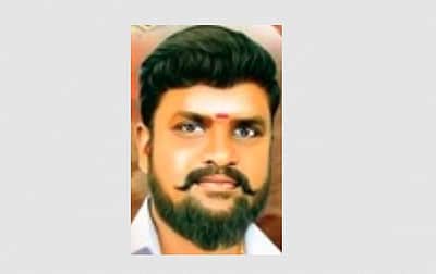 செங்கல் சூளைகளில் பணம் கேட்டு மிரட்டல்:  தவெக நிா்வாகி நீக்கம் 