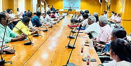 காலகெடுவுக்குள் தோ்தல் செலவைச் சமா்பிக்க அறிவுறுத்தல்