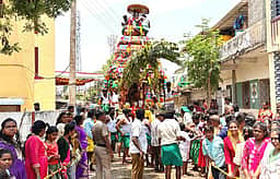 வல்லக்கோட்டை முருகன் கோயிலில் வைகாசி விசாக தோ்திருவிழா