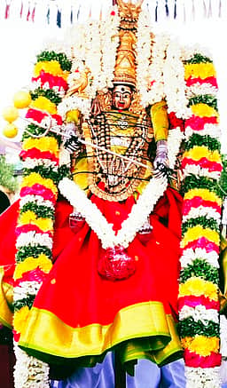 உடையபிராட்டி அம்மன் கோயிலில் தேரோட்ட விழா